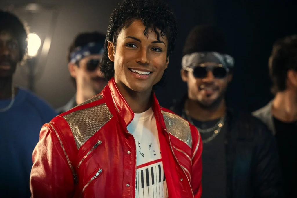Jaafar Jackson como Michael Jackson.